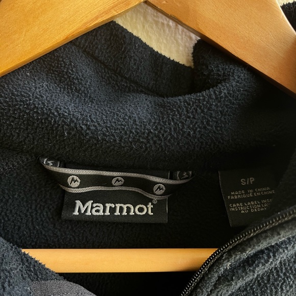 Marmot black 1/4 zip fleece pullover - Picture 3 of 4